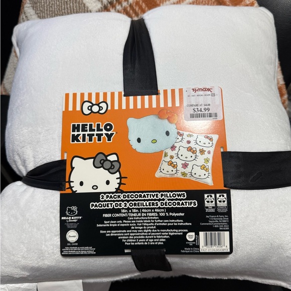 Hello Kitty Fall Pillow Set NWT - Picture 2 of 2